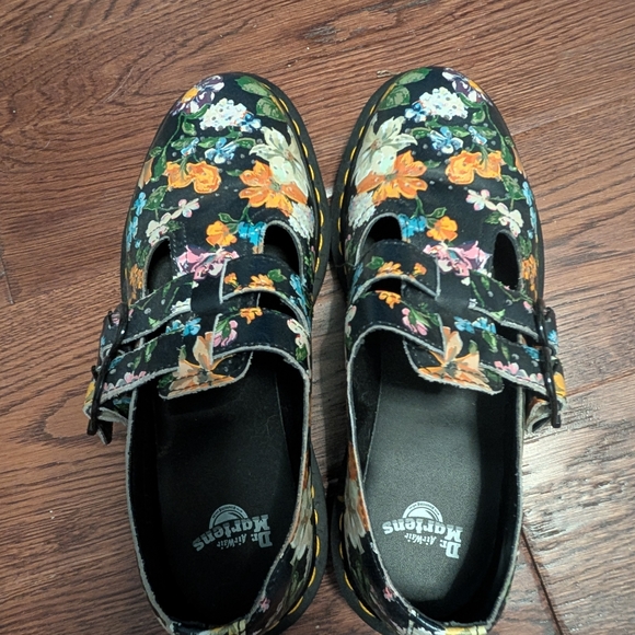 Dr. Martens Floral Black Shoes - Picture 3 of 4